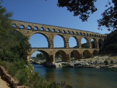 4 Pont du Gard.jpg