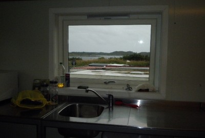 Küche mit Blick über den Fjord.jpg