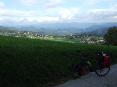 Berge soweit das Auge reicht.jpg